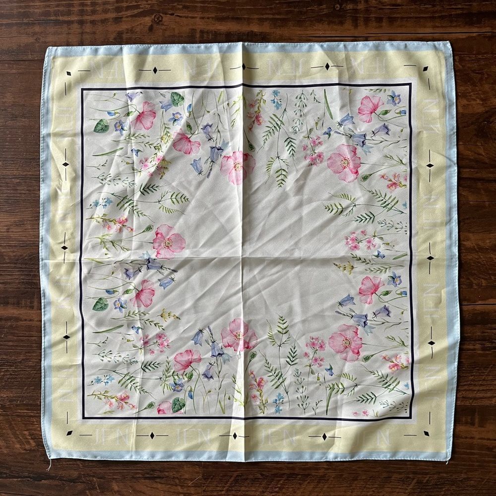JFN Just Fashion Now Floral Print Scarf